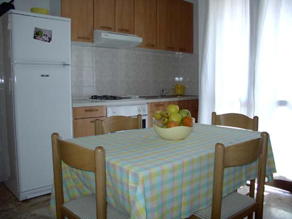Apartments Vini And Ivana Sućuraj Værelse billede